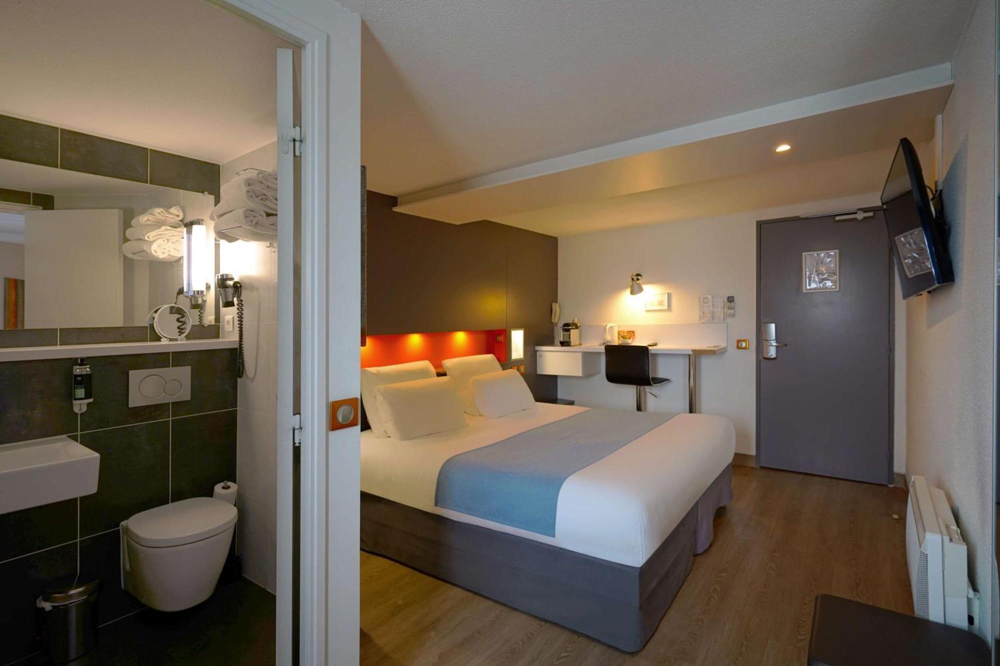 Hotel Best Western The Wish Versailles Ґіянкур Екстер'єр фото